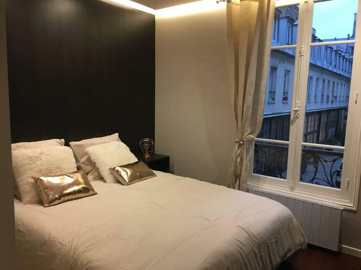 Charmant Studio Neuf Proche Des Invalides * باريس